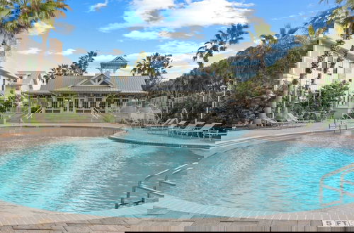 Foto 2 - Rooftop Deck w/ Views, Pool, Luxury 5bdr Resorting To Happiness by Avantstay
