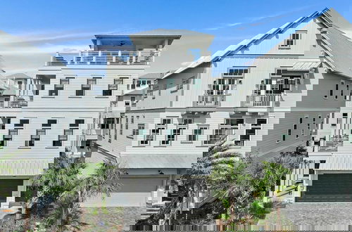 Foto 57 - Rooftop Deck w/ Views, Pool, Luxury 5bdr Resorting To Happiness by Avantstay