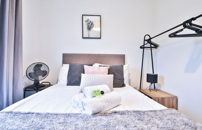 2 Bed Flat with Parking Near Waterfront - Foto 4