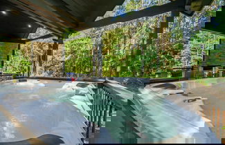 Photo 3 - Luxurious Bright Modern Broken Bow Dream Retreat
