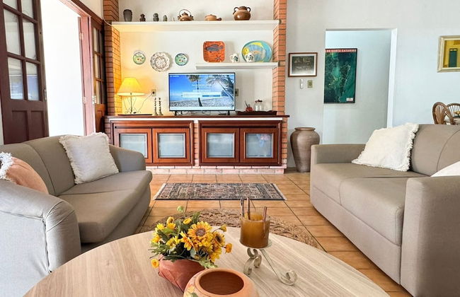 Casa Aconchegante a 100 metros da praia - Foto 18