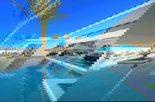 Foto 11 - Luxury Indio Villa Pool, Hot Tub, Putting Green Minutes From Dining & Golf