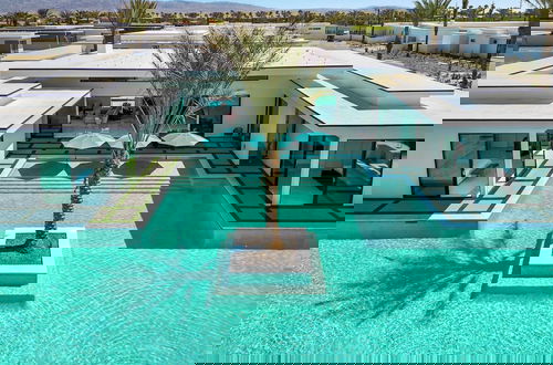 Foto 4 - Luxury Indio Villa Pool, Hot Tub, Putting Green Minutes From Dining & Golf