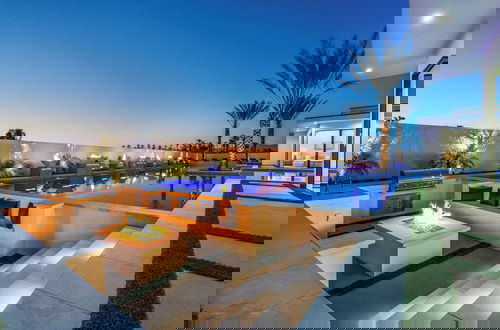 Foto 6 - Luxury Indio Villa Pool, Hot Tub, Putting Green Minutes From Dining & Golf