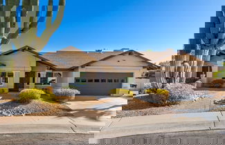 Foto 2 - Modern Family Retreat - Pool Spa Firepit Putt Grn