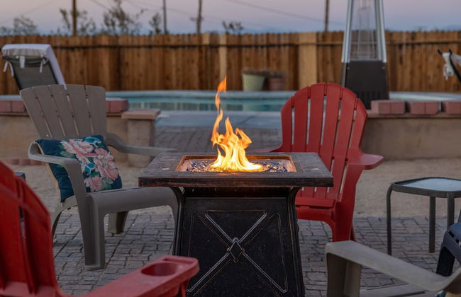 Desert Oasis Cozy Comfort Meets Outdoor Luxury - Photo 70