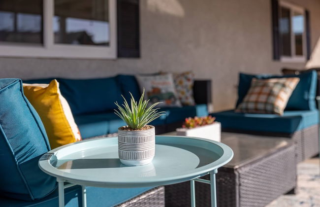 Desert Oasis Cozy Comfort Meets Outdoor Luxury - Photo 63
