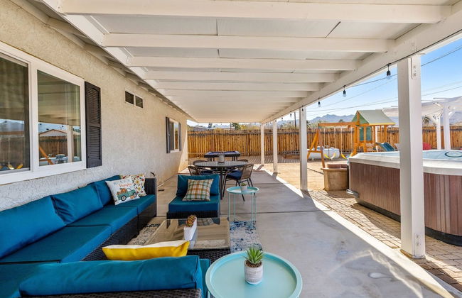 Desert Oasis Cozy Comfort Meets Outdoor Luxury - Photo 37