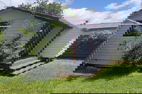 Photo 13 - 1 double and 1 sofa bed Garden Chalet