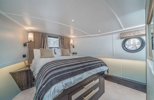 Elegant houseboat near Canary Wharf - Photo 13