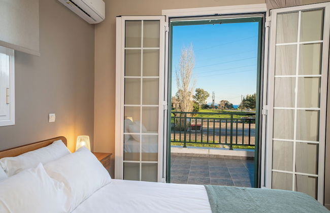 Captain's Villas - Photo 4