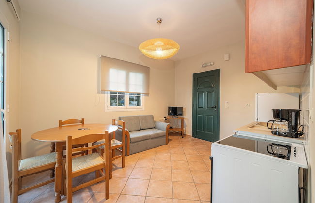 Captain's Villas - Photo 17