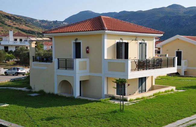 Captain's Villas - Photo 24