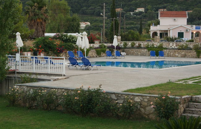 Captain's Villas - Photo 28