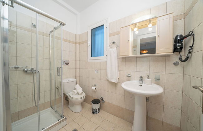 Captain's Villas - Photo 21