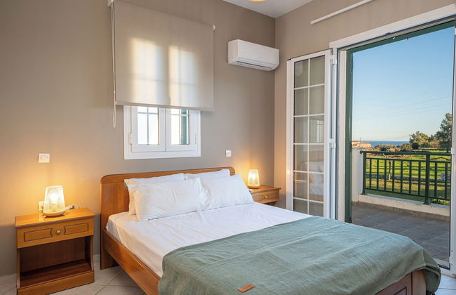 Captain's Villas - Photo 3