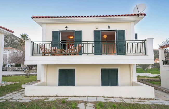 Captain's Villas - Photo 26