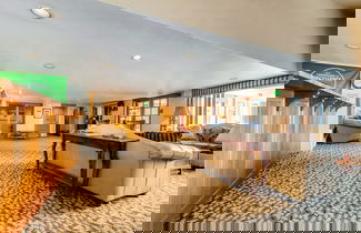 Foto 3 - Torian Plum Condominiums