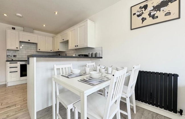 4 Guests - 2 Bedrooms - Parking - 9min City Centre - Photo 17