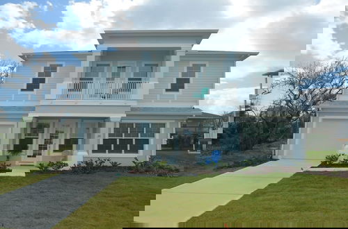 Foto 3 - Beach Front 5 bed 4 Bath Luxury House Hot Tub Fenced Yard Pets Welcome