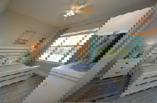 Foto 29 - Beach Front 5 bed 4 Bath Luxury House Hot Tub Fenced Yard Pets Welcome
