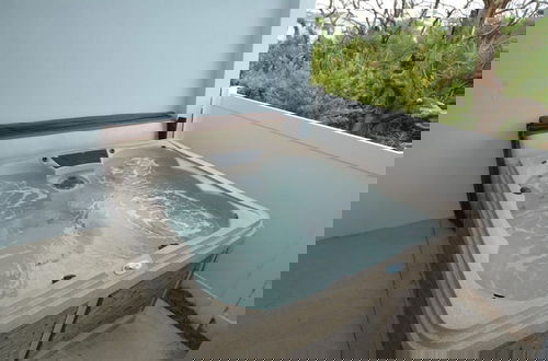 Foto 35 - Beach Front 5 bed 4 Bath Luxury House Hot Tub Fenced Yard Pets Welcome