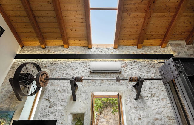 The Olive Mill Loft - Photo 14