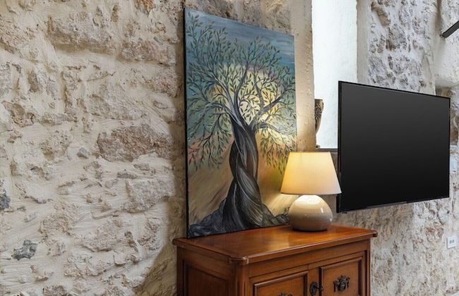 The Olive Mill Loft - Photo 20