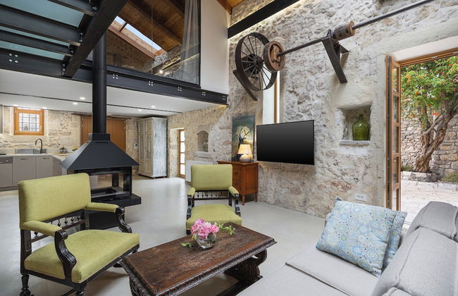 The Olive Mill Loft - Photo 11