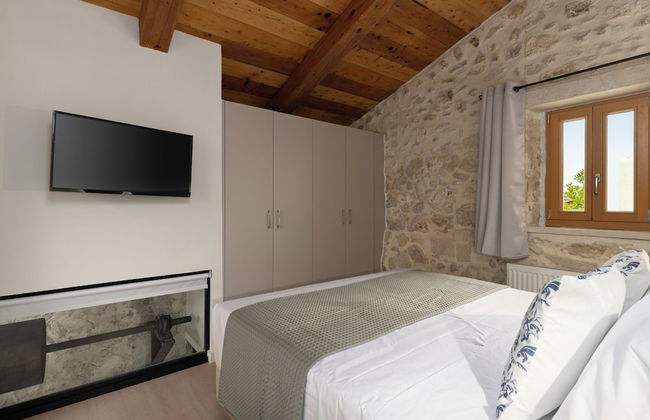 The Olive Mill Loft - Photo 2