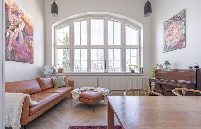 Historical 1BR Penthouse with Sauna - Foto 9
