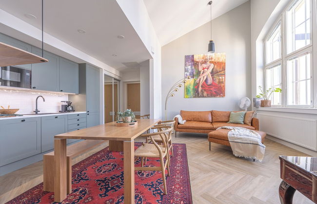 Historical 1BR Penthouse with Sauna - Foto 8
