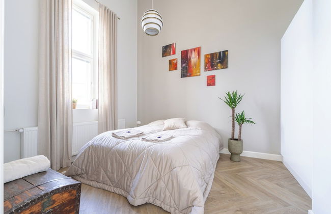 Historical 1BR Penthouse with Sauna - Foto 2