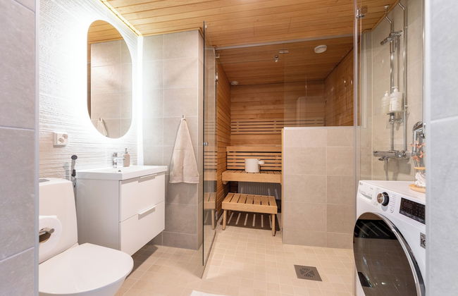 Historical 1BR Penthouse with Sauna - Foto 14