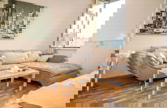 Foto 3 - Shared 2BR Residence by Millennium Tower