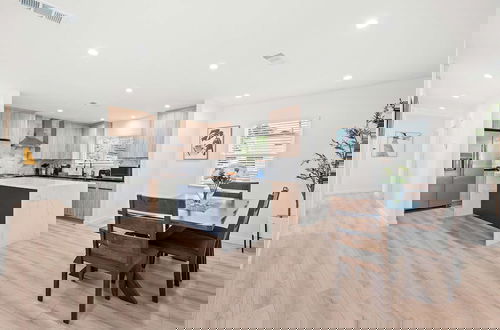 Foto 52 - Not Affected by the Fire/spacious Modern Retreat w Luxury Amenities & Style