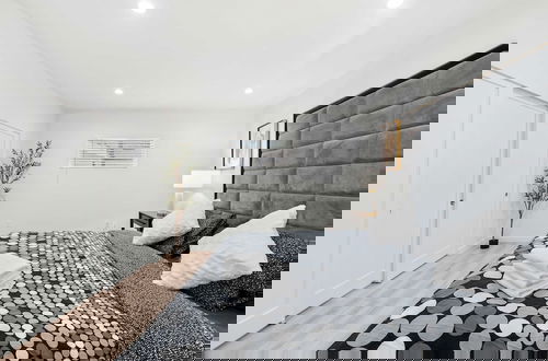 Foto 9 - Not Affected by the Fire/spacious Modern Retreat w Luxury Amenities & Style