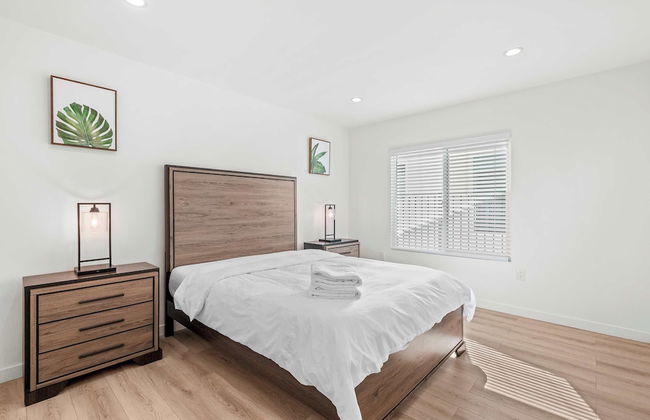 Not Affected by the Fire/spacious Modern Retreat w Luxury Amenities & Style - Foto 6