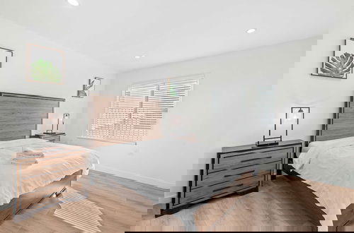 Foto 6 - Not Affected by the Fire/spacious Modern Retreat w Luxury Amenities & Style