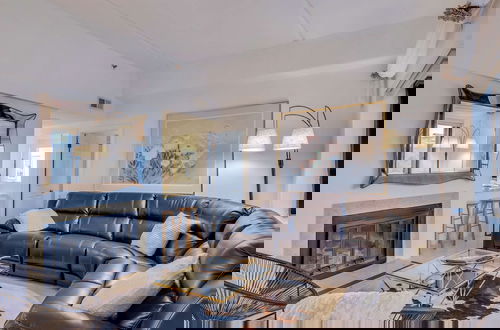 Photo 5 - BnB Hyperion - 2B Mountain Condo w Scenic Views
