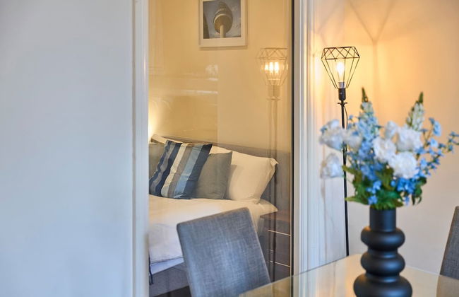 Host Stay Three Graces Getaway - Photo 15