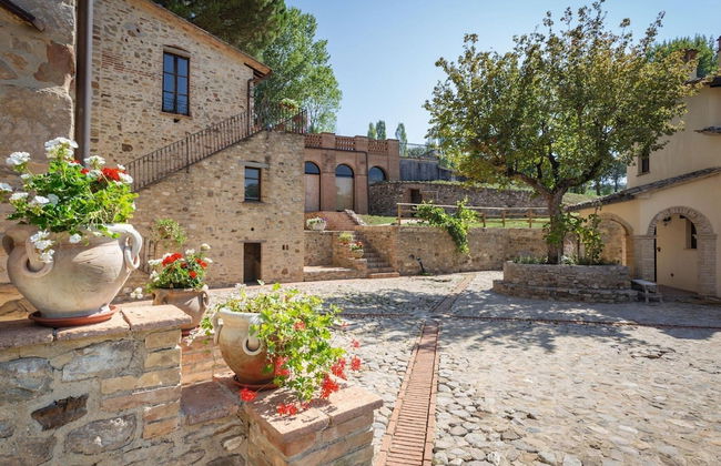 Agriturismo Borgo Pulciano in Montone - Foto 22