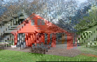 Foto 1 - Restyled Wooden Lodge Near the Maasduinen