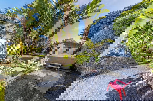 Foto 5 - Coastal Palm Haven - With Hot Tub