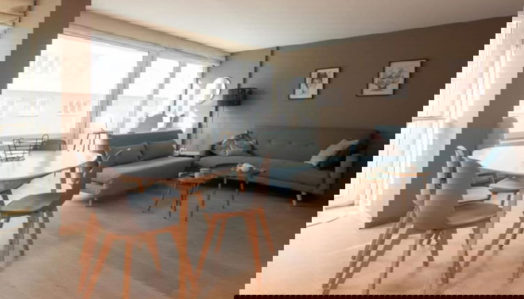 Foto 1 - Apartment With Side sea View