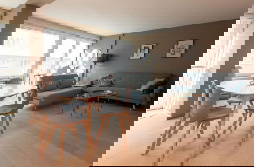 Foto 1 - Apartment With Side sea View