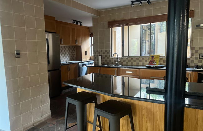 Bryanston Luxurious 4-Bed Villa - Foto 9