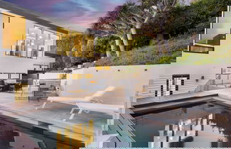 Foto 2 - Kings Road West Hollywood Luxury Pool, Views, Firepit, Modern Design