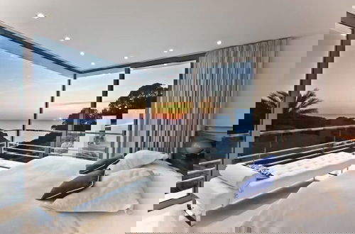 Photo 2 - Appealing Villa With Private Terrace