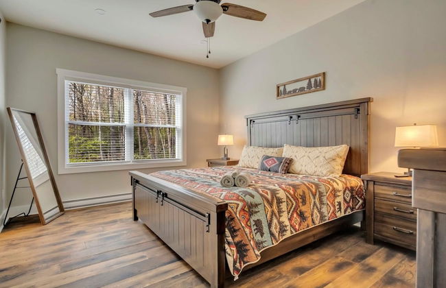 Bear Creek Bliss by Avantstay Sleeps 16 Game Room Deck Fire Pit - Foto 15